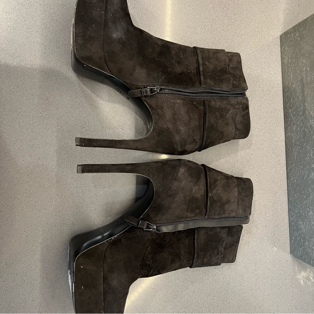 Via Spiga ~ Demetra Black Suede zipper platform ankle boot Size 10 - Picture 5 of 13